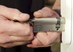 Cerrajero Tavernes Valldigna 24 horas 633890185